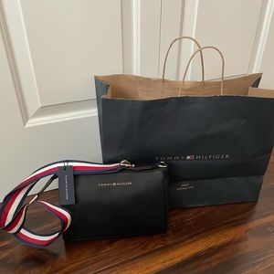Tommy Hilfigure Cross body Purse